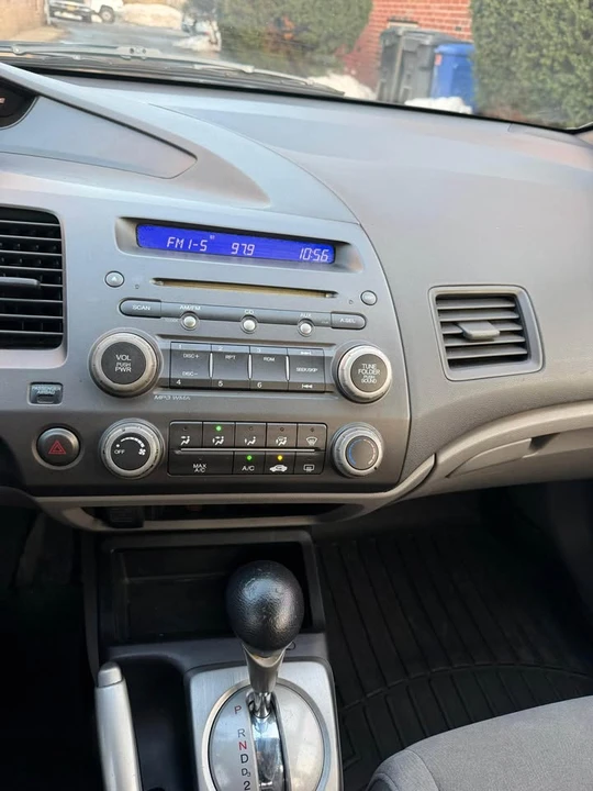 2007 Honda Civic 8th Gen - Image 9 of 14