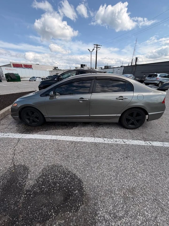2007 Honda Civic 8th Gen - Image 4 of 5