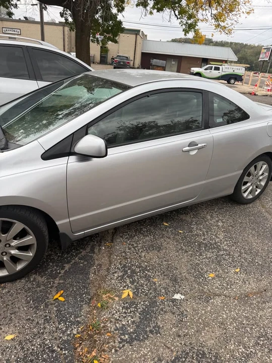 2007 Honda Civic 8th Gen - Image 3 of 11