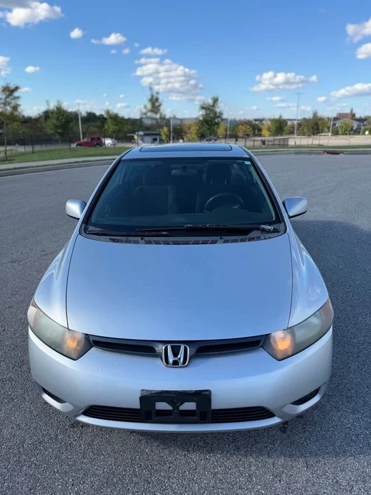 2007 Honda Civic 8th Gen - Image 2 of 13