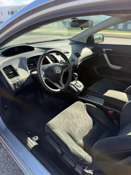 2007 Honda Civic 8th Gen - Image 7 of 13