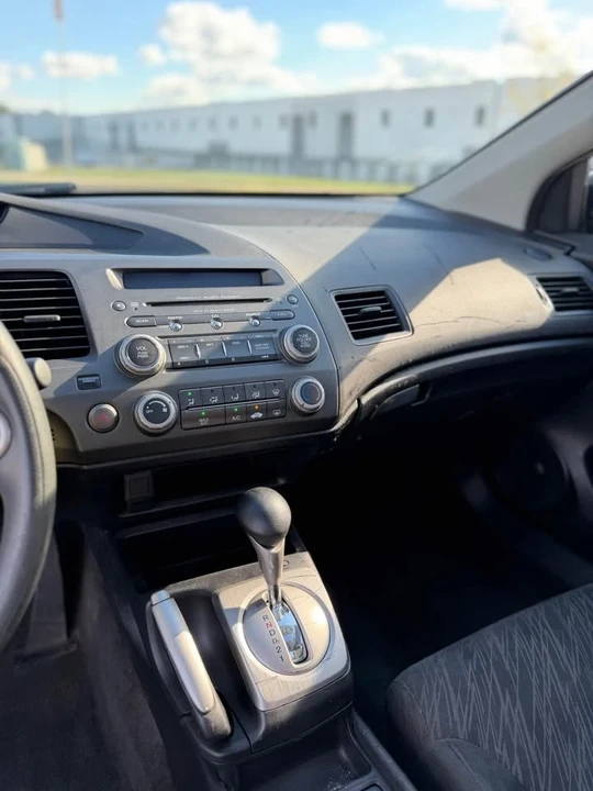 2007 Honda Civic 8th Gen - Image 9 of 13
