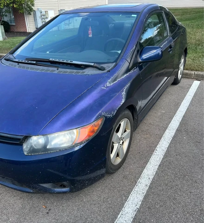 2007 Honda Civic 8th Gen - Image 2 of 4