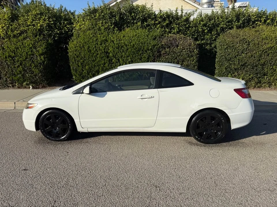 2007 Honda Civic 8th Gen - Image 2 of 13