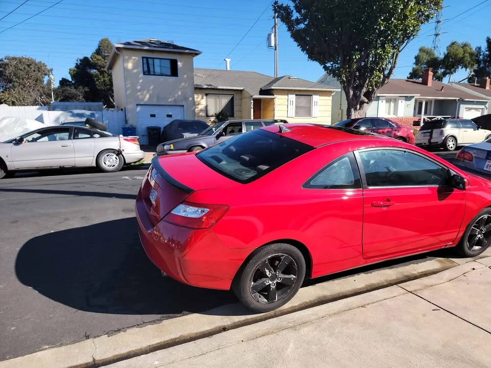 2007 Honda Civic 8th Gen - Image 2 of 9