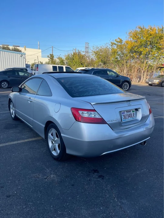 2007 Honda Civic 8th Gen - Image 2 of 11