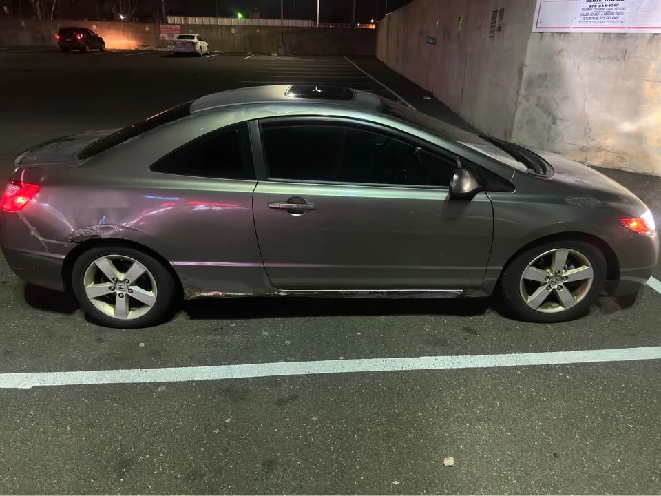 2007 Honda Civic 8th Gen - Image 3 of 4