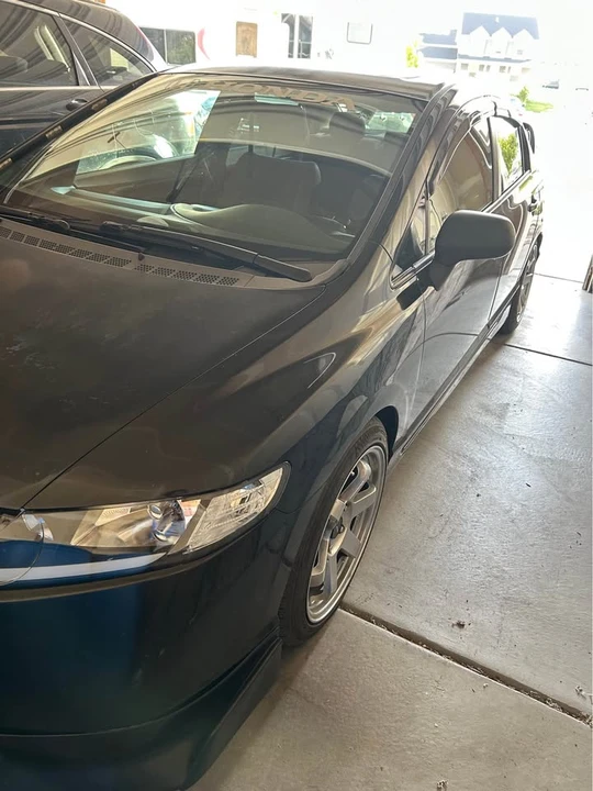 2007 Honda Civic 8th Gen - Image 2 of 7