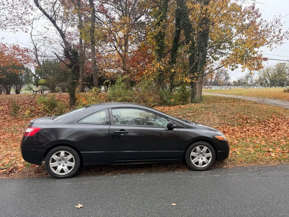 2007 Honda Civic 8th Gen - Image 8 of 12