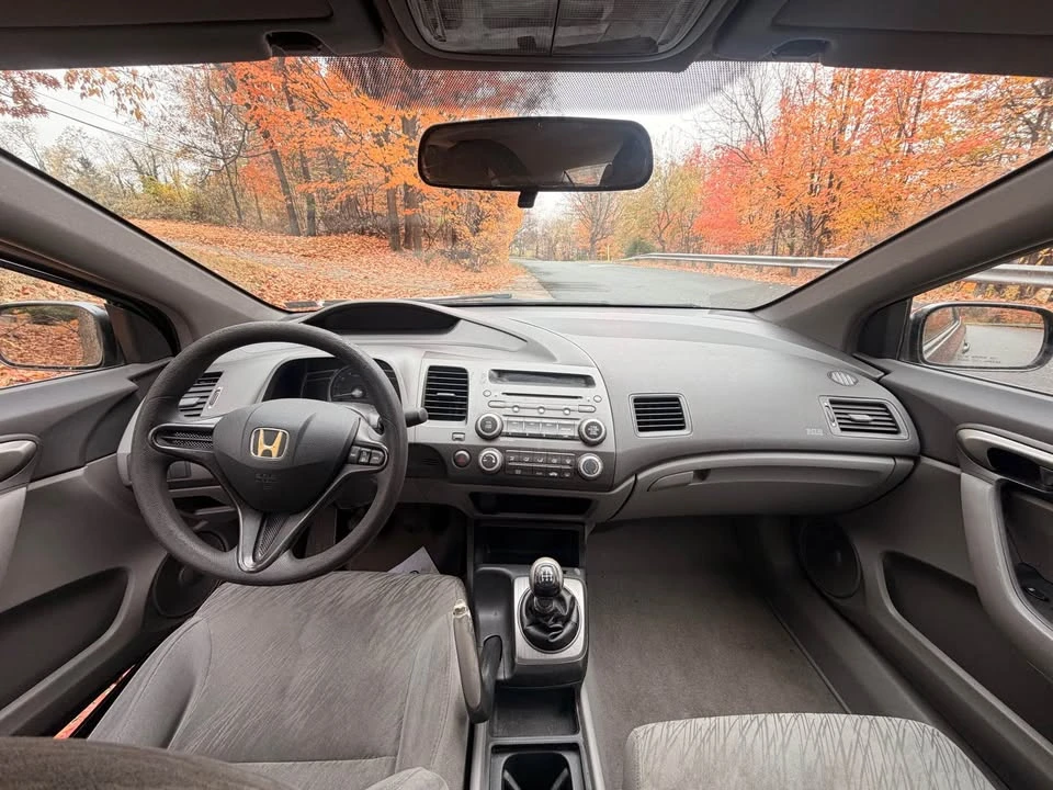 2007 Honda Civic 8th Gen - Image 10 of 12