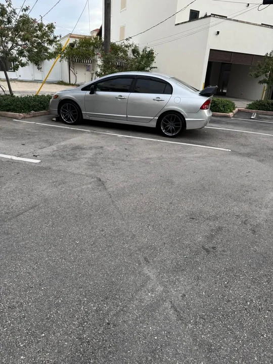 2007 Honda Civic 8th Gen - Image 7 of 8