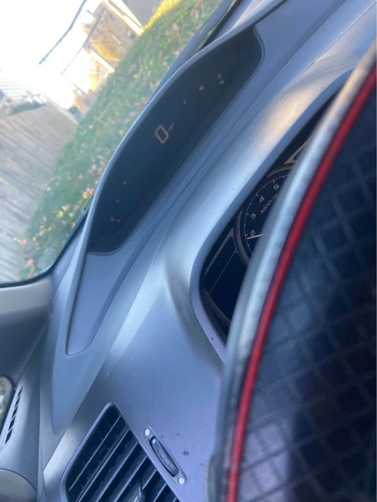 2007 Honda Civic 8th Gen - Image 2 of 9