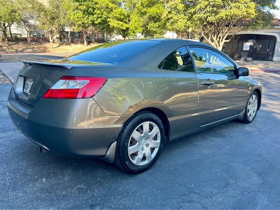 2007 Honda Civic 8th Gen - Image 2 of 6