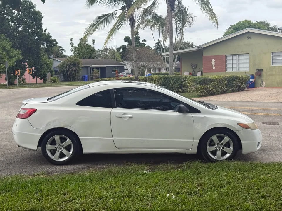 2007 Honda Civic 8th Gen - Image 4 of 15