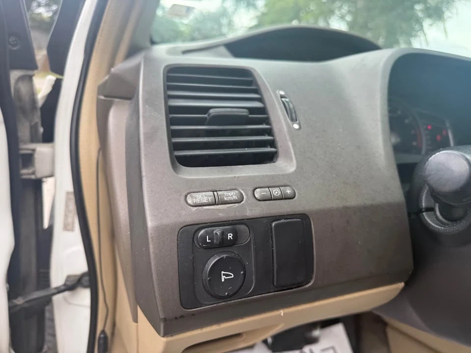 2007 Honda Civic 8th Gen - Image 13 of 15