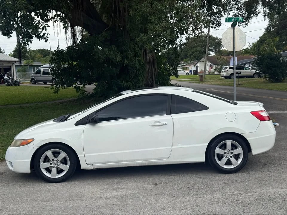 2007 Honda Civic 8th Gen - Image 8 of 15