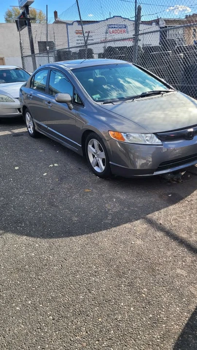 2007 Honda Civic 8th Gen - Image 2 of 7