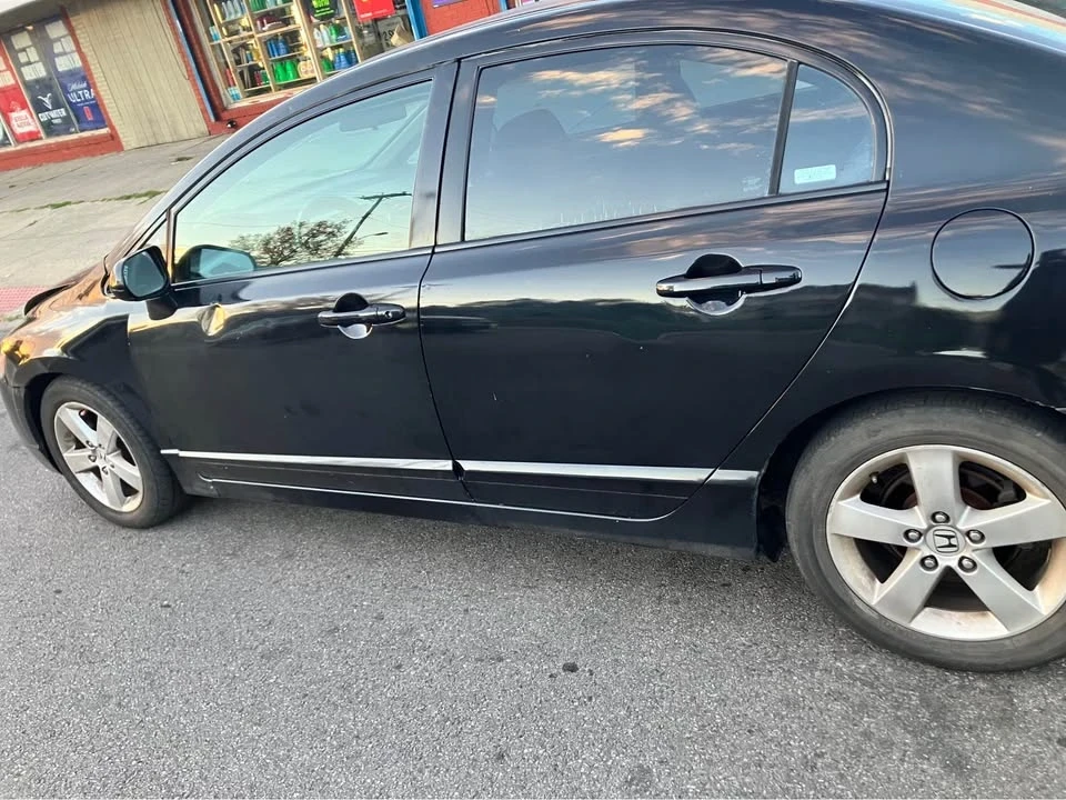 2007 Honda Civic 8th Gen - Image 3 of 5