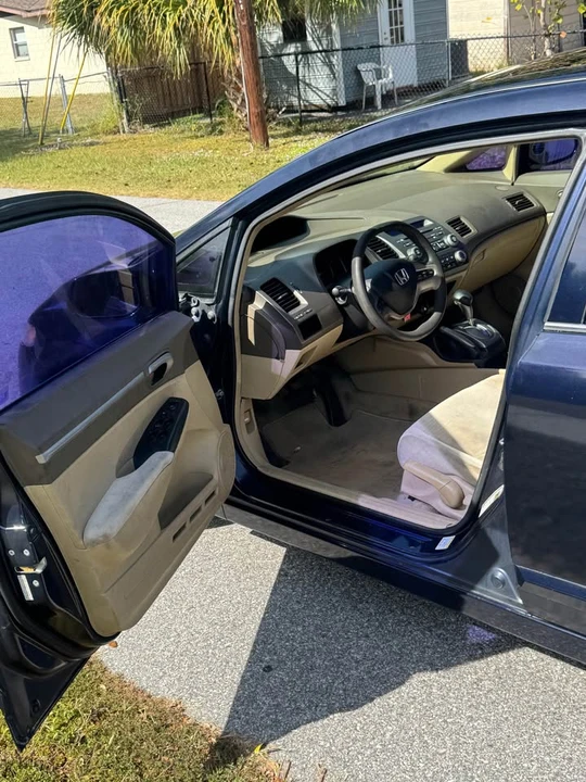 2007 Honda Civic 8th Gen - Image 8 of 14