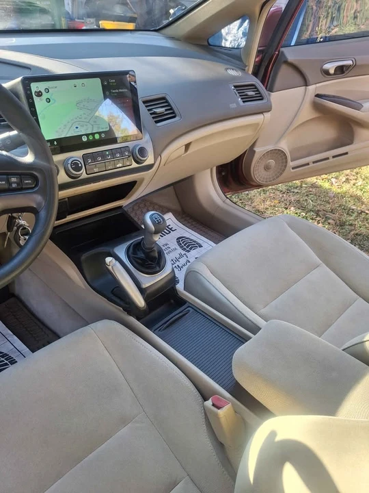 2007 Honda Civic 8th Gen - Image 2 of 8