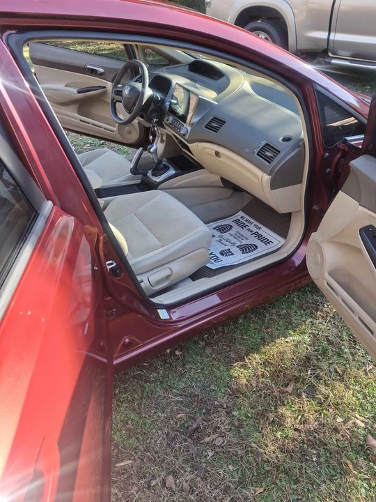 2007 Honda Civic 8th Gen - Image 3 of 8