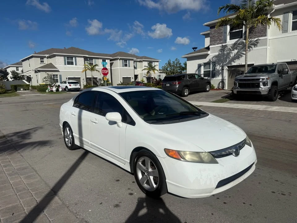 2007 Honda Civic 8th Gen - Image 2 of 8