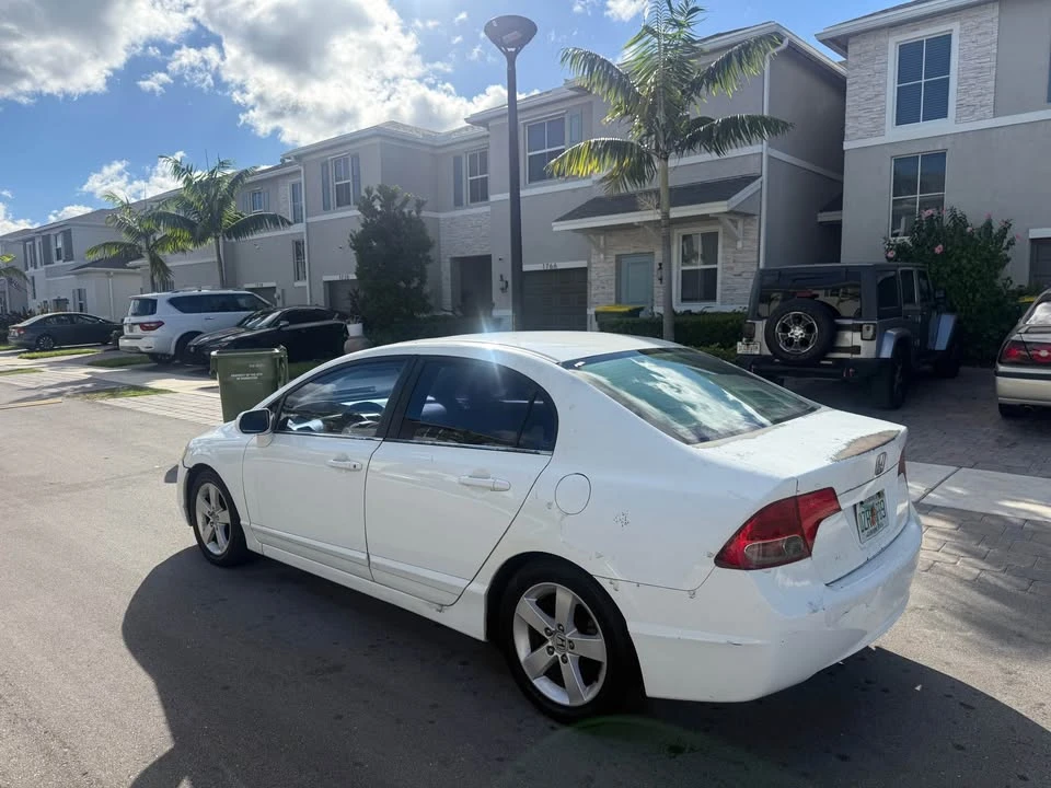 2007 Honda Civic 8th Gen - Image 4 of 8