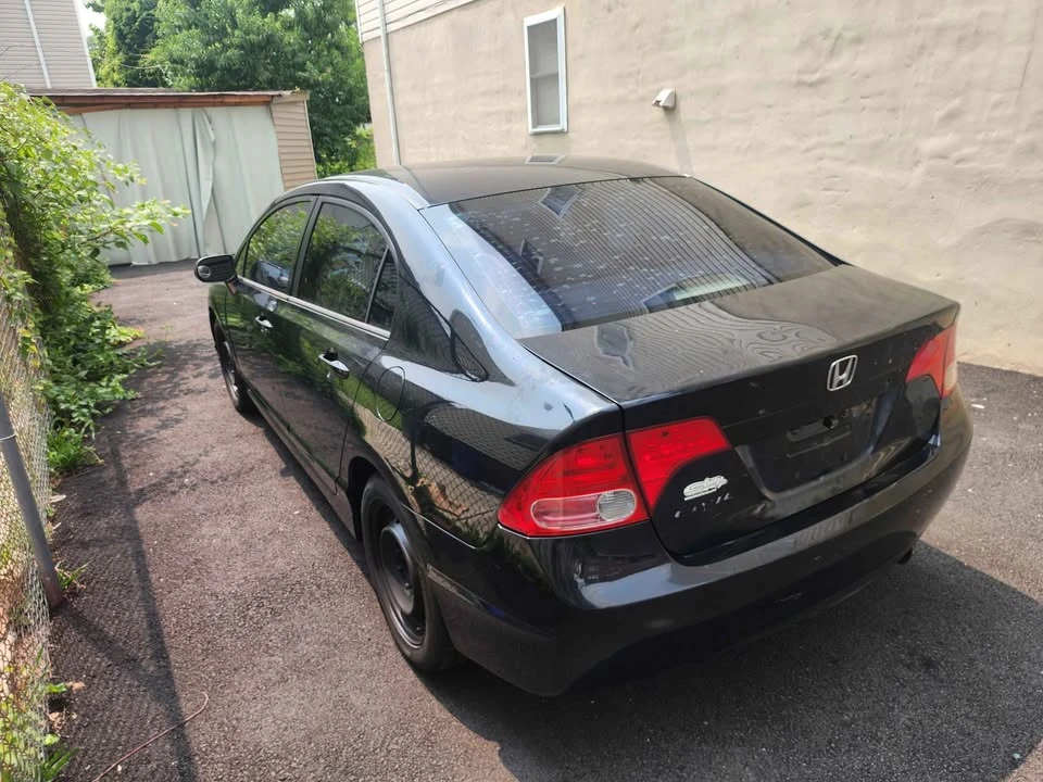 2007 Honda Civic 8th Gen - Image 2 of 6