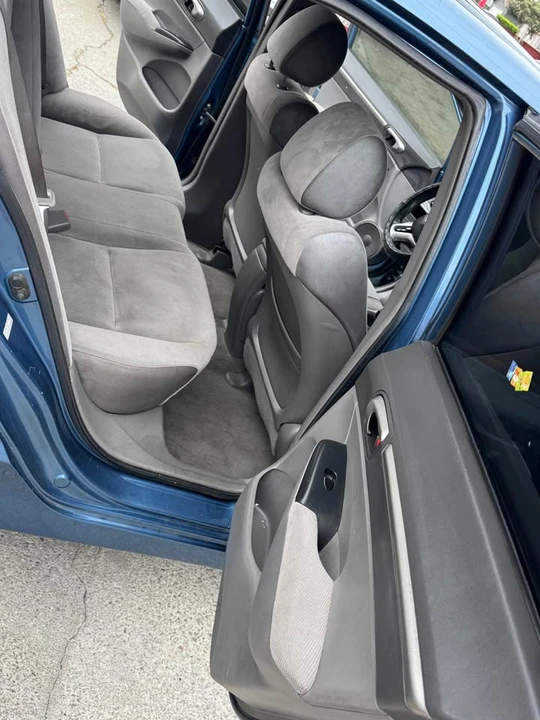 2007 Honda Civic 8th Gen - Image 7 of 13