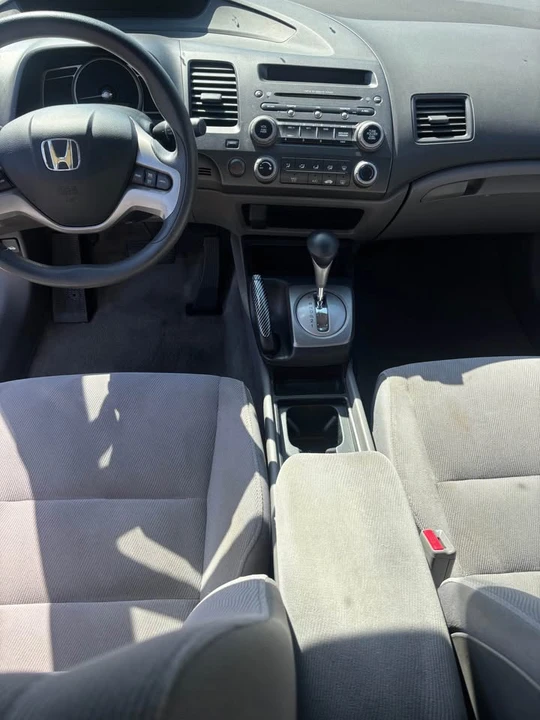 2007 Honda Civic 8th Gen - Image 8 of 16
