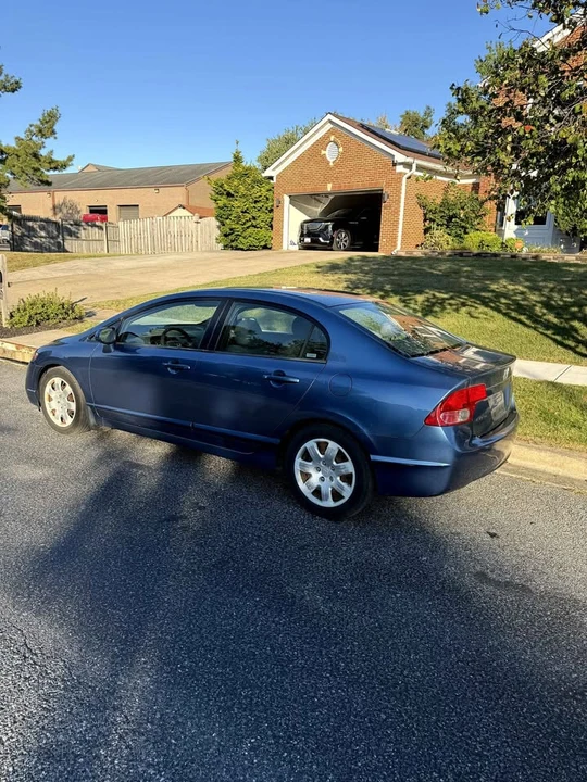 2007 Honda Civic 8th Gen - Image 2 of 6