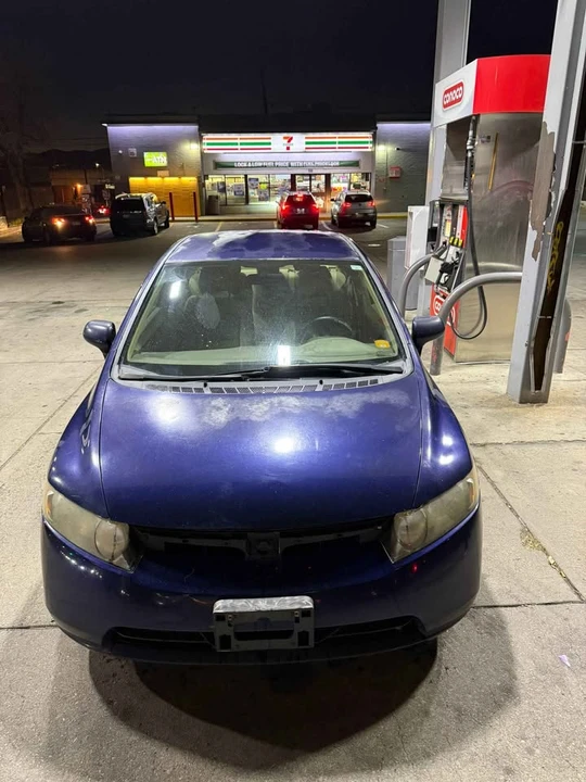 2007 Honda Civic 8th Gen - Image 2 of 9