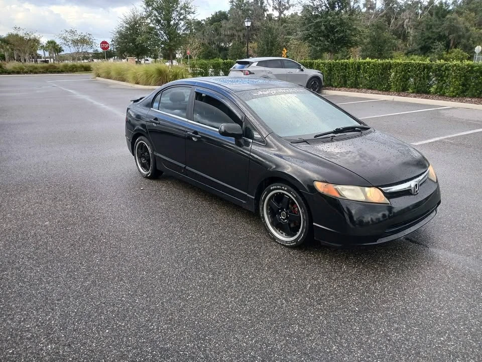 2007 Honda Civic 8th Gen - Image 2 of 5