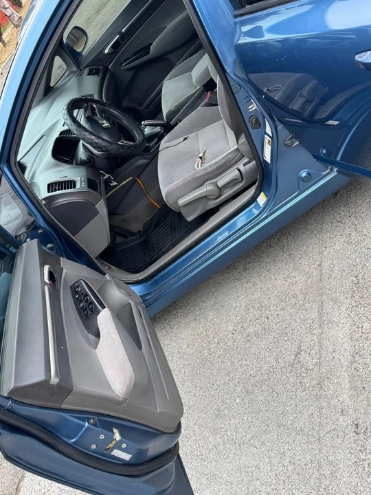 2007 Honda Civic 8th Gen - Image 5 of 13