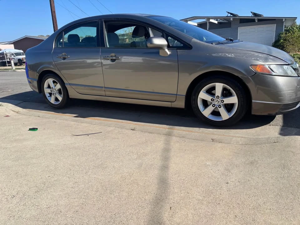 2007 Honda Civic 8th Gen - Image 3 of 16