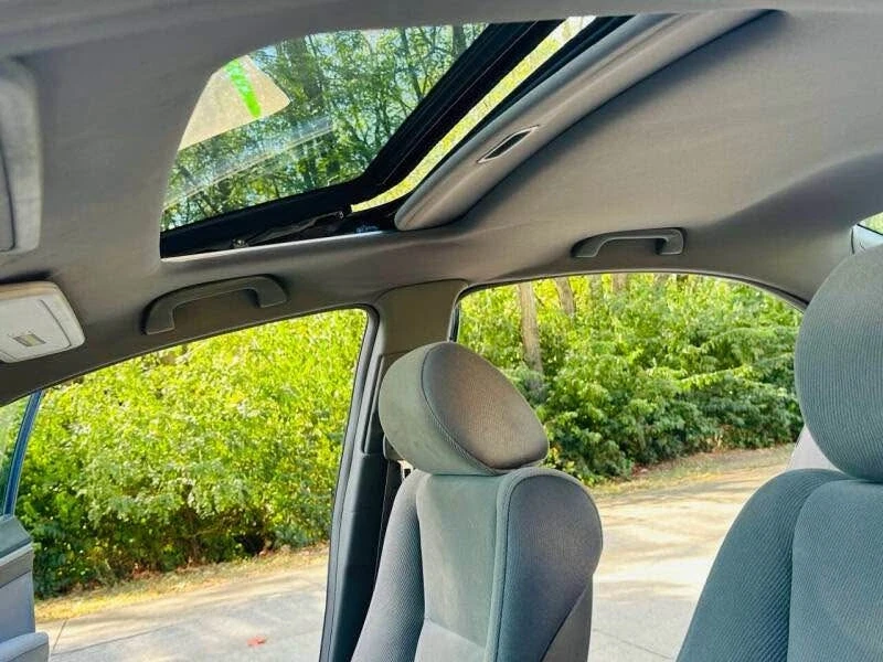 2007 Honda Civic 8th Gen - Image 10 of 18