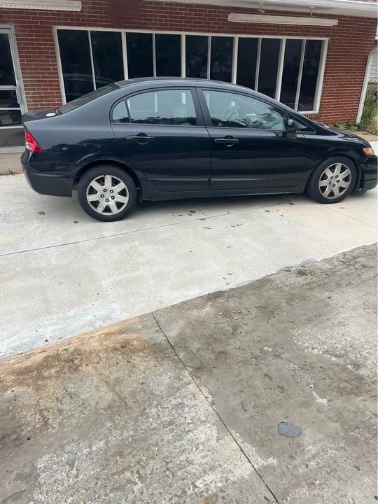 2007 Honda Civic 8th Gen - Image 2 of 7