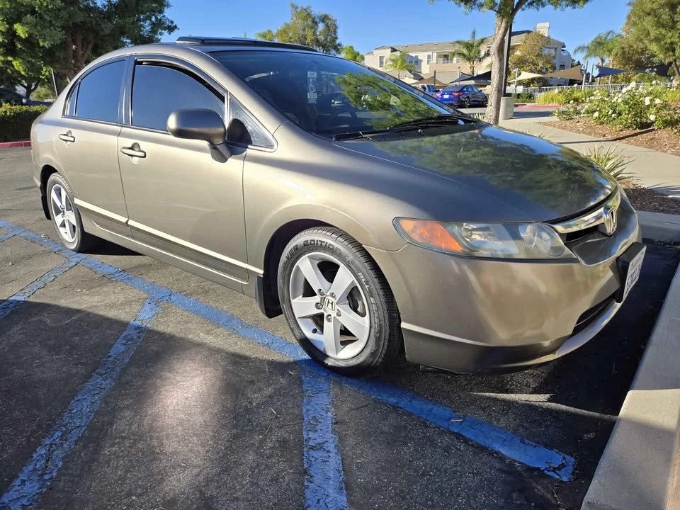 2007 Honda Civic 8th Gen - Image 2 of 12