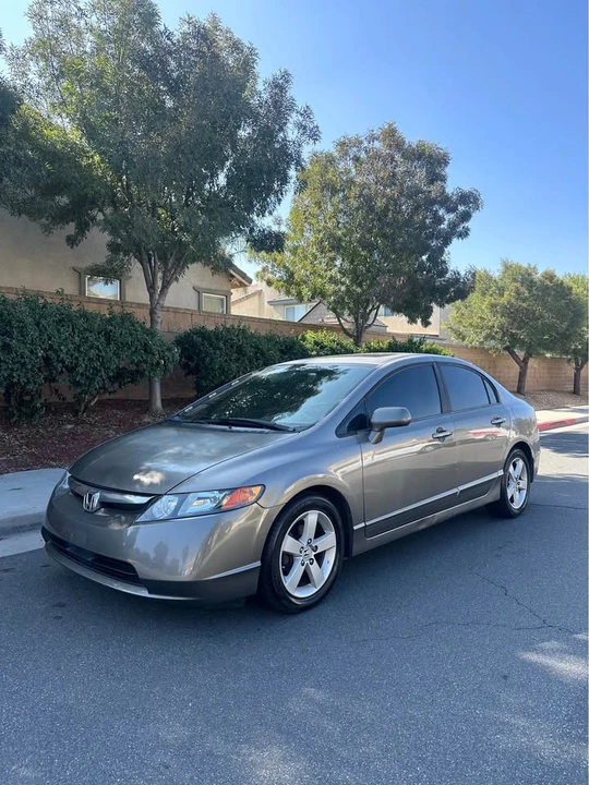 2007 Honda Civic 8th Gen - Image 2 of 11