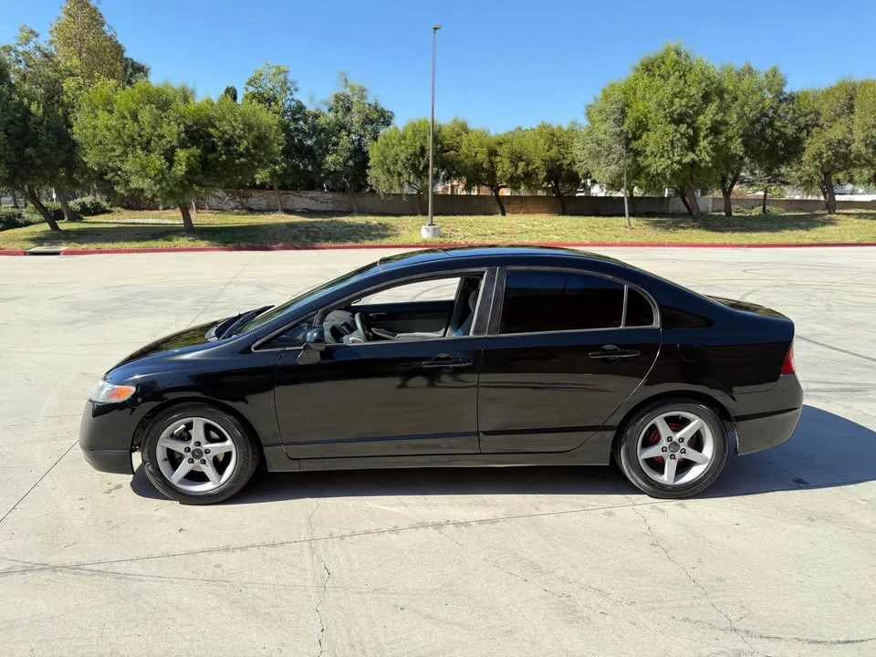2007 Honda Civic 8th Gen - Image 5 of 11