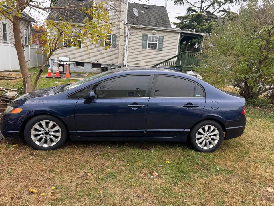 2007 Honda Civic 8th Gen - Image 3 of 4
