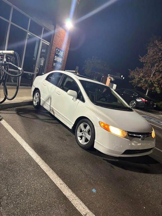 2007 Honda Civic 8th Gen - Image 4 of 9