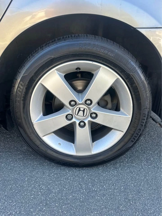 2007 Honda Civic 8th Gen - Image 10 of 11