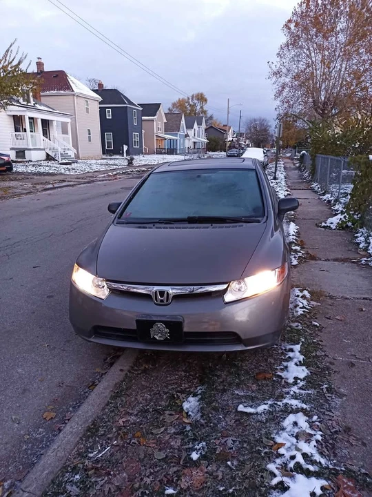2007 Honda Civic 8th Gen - Image 2 of 5
