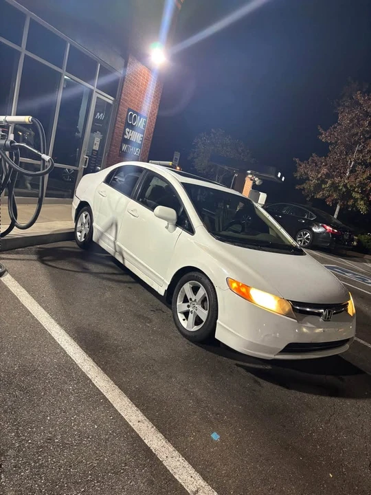 2007 Honda Civic 8th Gen - Image 3 of 8