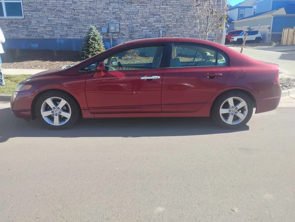 2007 Honda Civic 8th Gen - Image 3 of 11