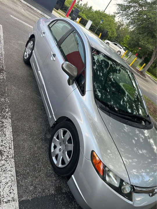 2007 Honda Civic 8th Gen - Image 3 of 4