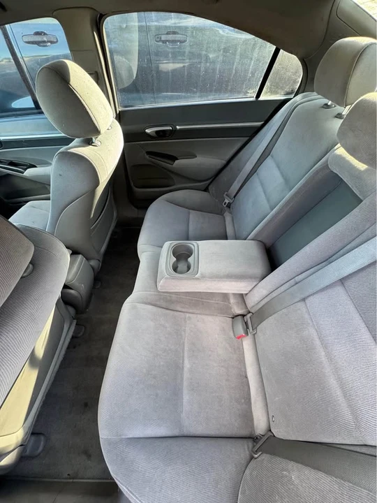 2007 Honda Civic 8th Gen - Image 2 of 7