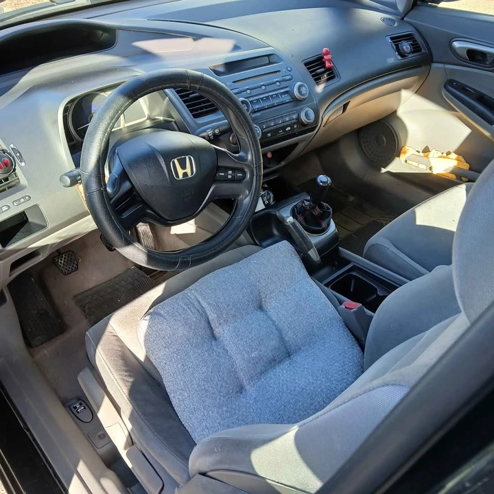 2007 Honda Civic 8th Gen - Image 2 of 3