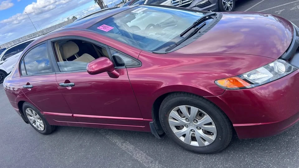 2007 Honda Civic 8th Gen - Image 2 of 8